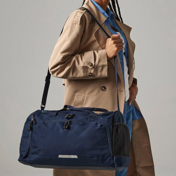 Academy holdall Thumbnail