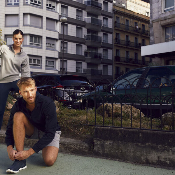 Clique Basic Active Quarter Zip Thumbnail